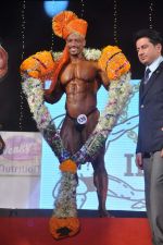 at Mr Universe contest in Andheri Sports Complex on 6th Nov 2011 (43).JPG